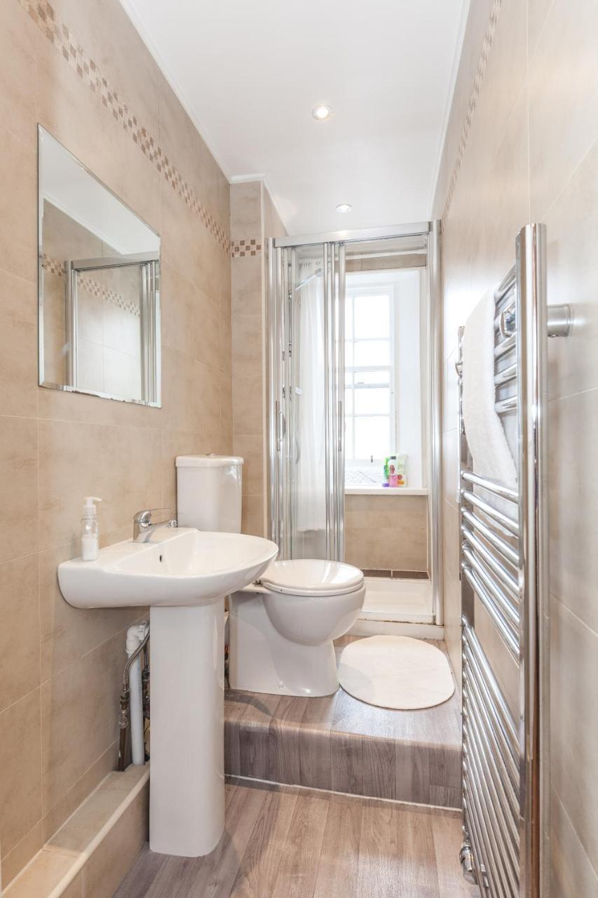 Old Town Edinburgh Apartment Close To Castle And Royal Mile Bagian luar foto